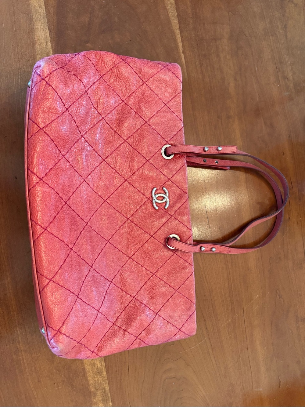 Chanel Large On the Road Tote Pink Leather Bag - Picture 4 of 16